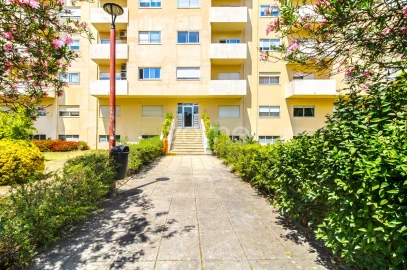 Apartamento T2 para Venda em Lordelo do Ouro e Massarelos