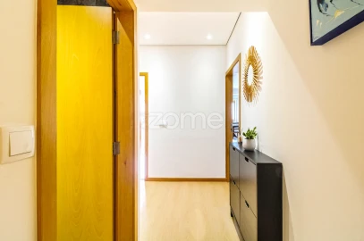 Apartamento T2 para Venda em Lordelo do Ouro e Massarelos