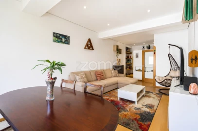Apartamento T2 para Venda em Lordelo do Ouro e Massarelos