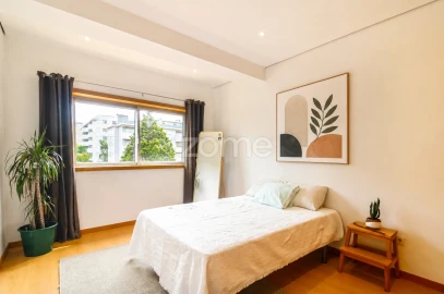 Apartamento T2 para Venda em Lordelo do Ouro e Massarelos