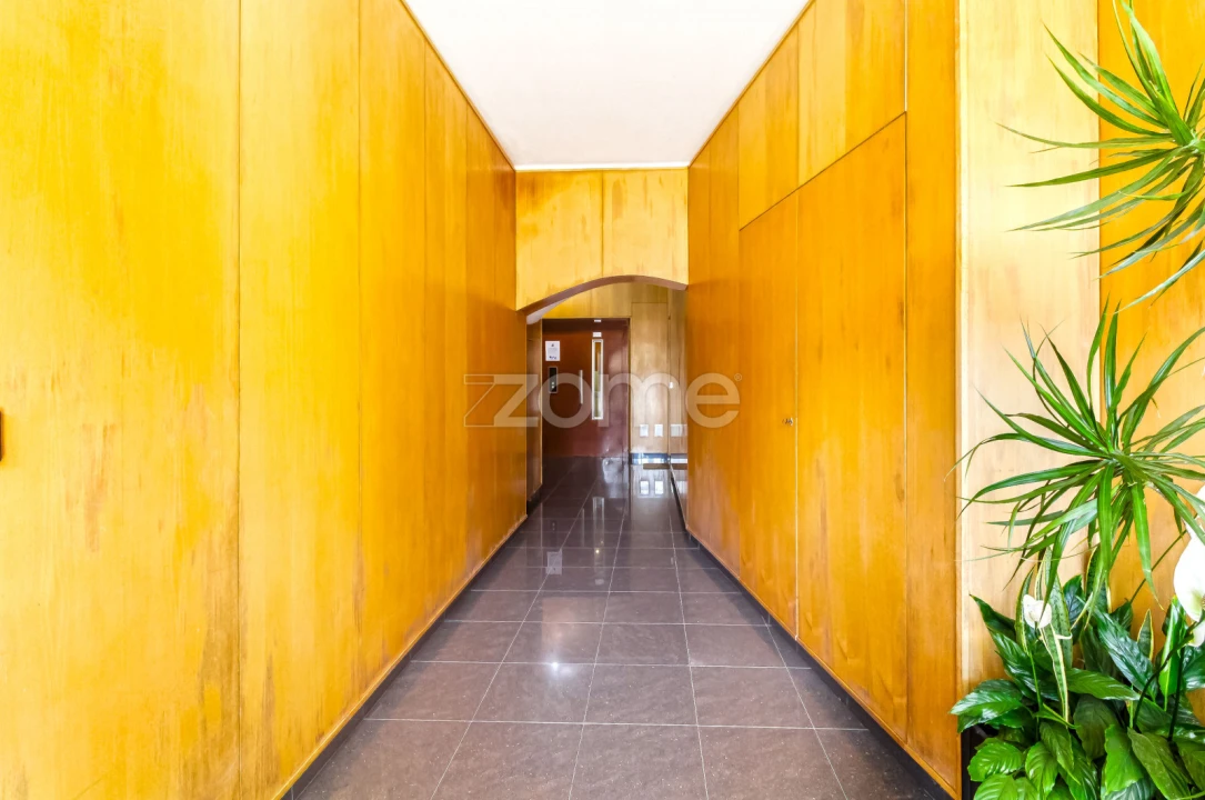 Apartamento T2 para Venda em Lordelo do Ouro e Massarelos Foto 39