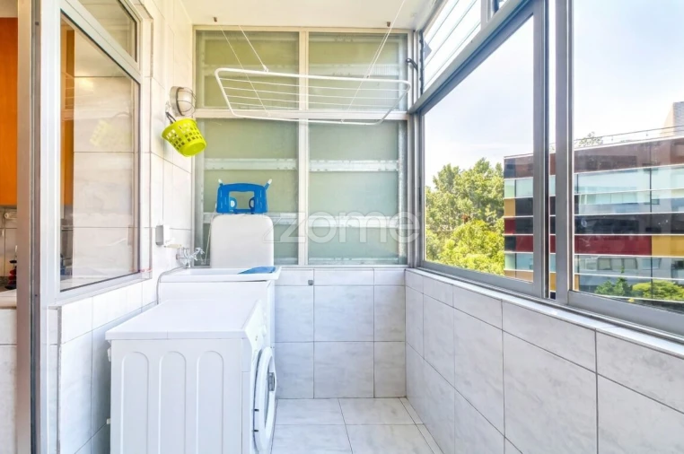 Apartamento T2 para Venda em Lordelo do Ouro e Massarelos Foto 11