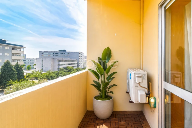 Apartamento T2 para Venda em Lordelo do Ouro e Massarelos Foto 23