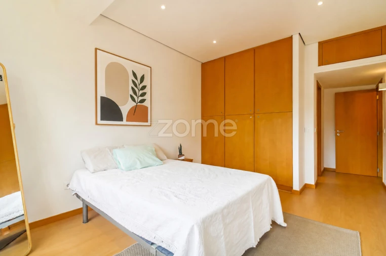 Apartamento T2 para Venda em Lordelo do Ouro e Massarelos Foto 31