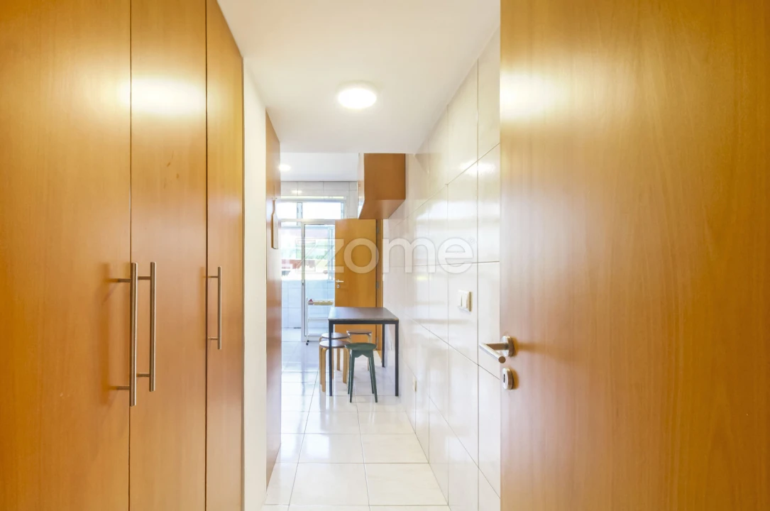Apartamento T2 para Venda em Lordelo do Ouro e Massarelos Foto 13
