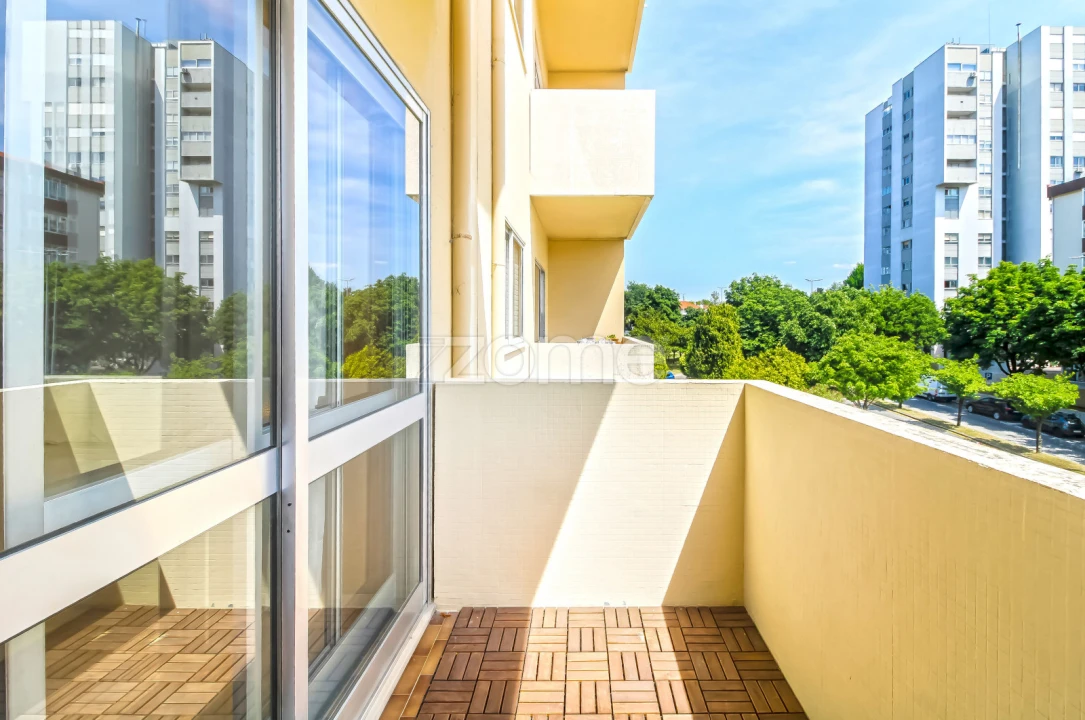 Apartamento T2 para Venda em Lordelo do Ouro e Massarelos Foto 22