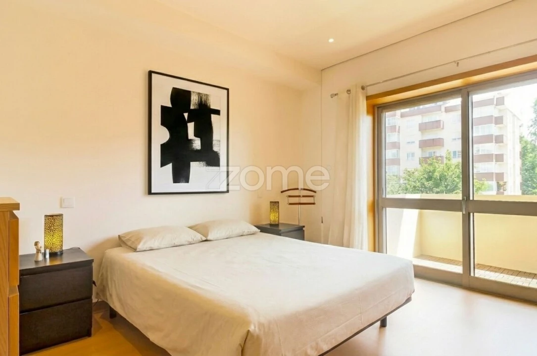 Apartamento T2 para Venda em Lordelo do Ouro e Massarelos Foto 19