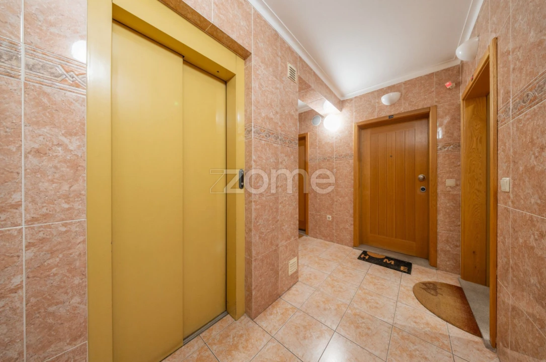 Apartamento T3 para Venda em Tondela e Nandufe Foto 40