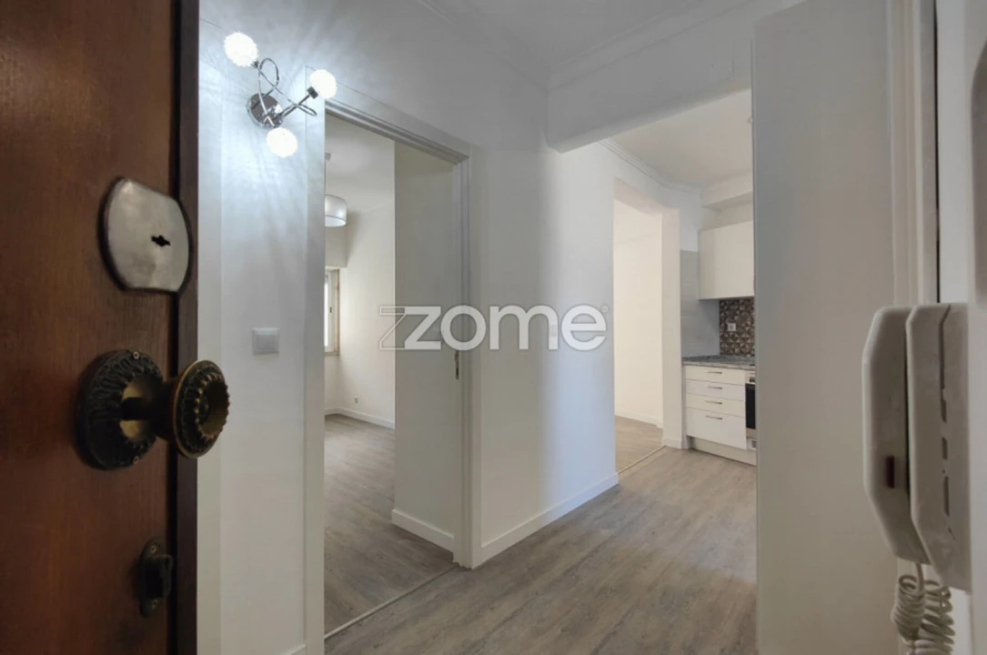 Apartamento T2 para Venda em Arroios Foto 3