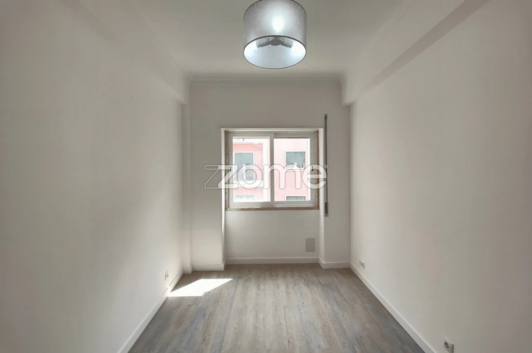 Apartamento T2 para Venda em Arroios Foto 1
