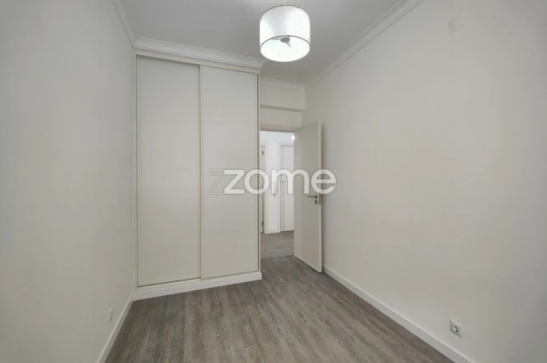 Apartamento T2 para Venda em Arroios Foto 22