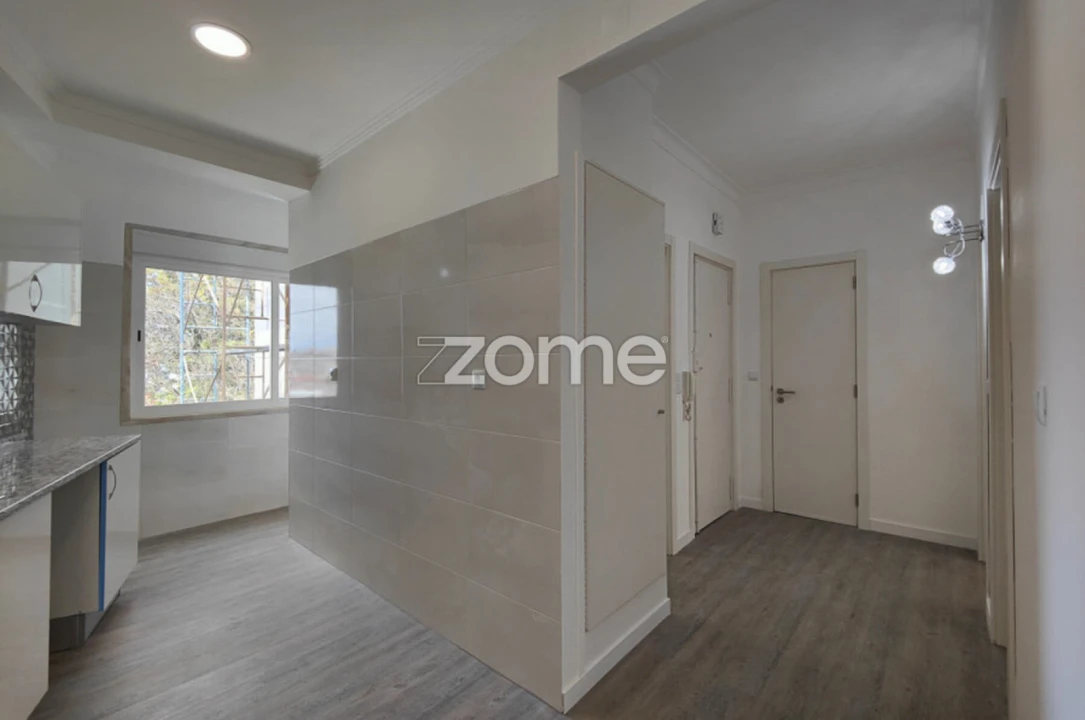 Apartamento T2 para Venda em Arroios Foto 8