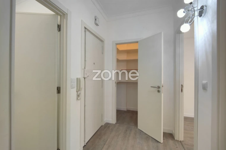 Apartamento T2 para Venda em Arroios Foto 15