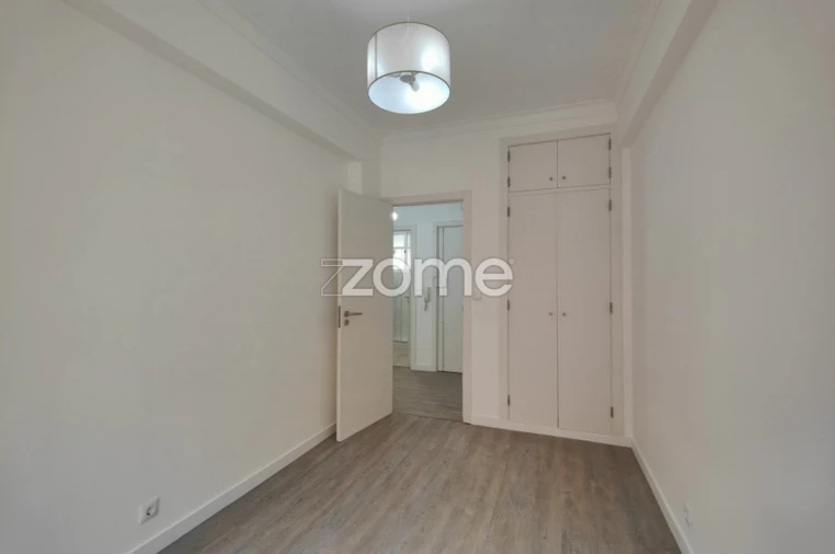 Apartamento T2 para Venda em Arroios Foto 23