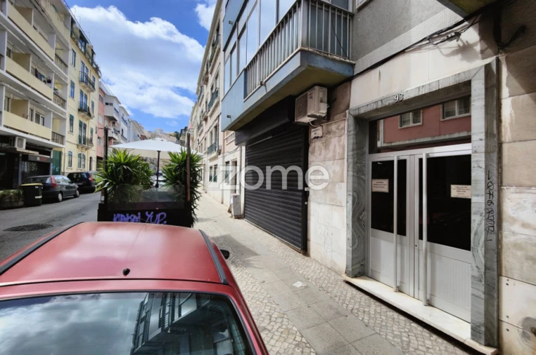 Apartamento T2 para Venda em Arroios Foto 29