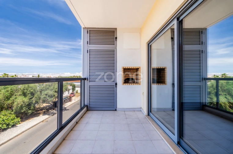 Apartamento T2 para Venda em Portimão Foto 15