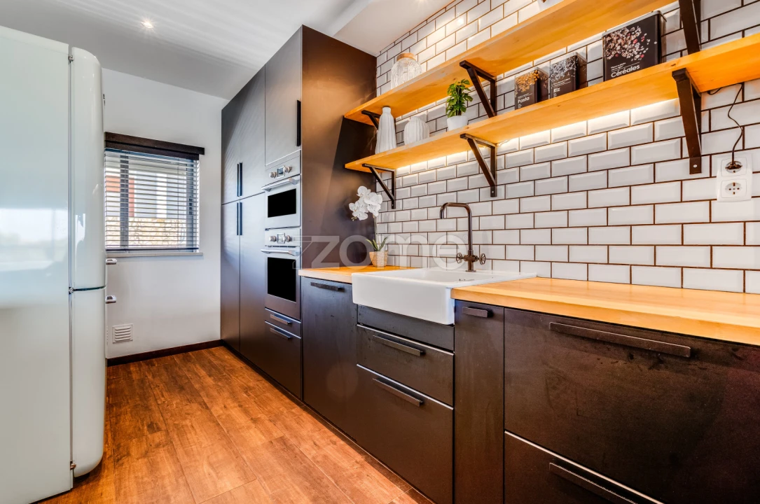Apartamento T2 para Venda em Portimão Foto 6