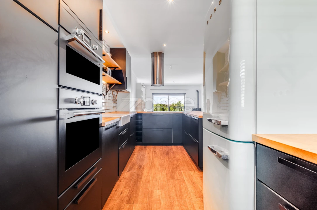 Apartamento T2 para Venda em Portimão Foto 7