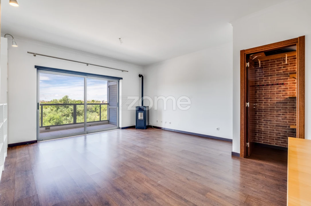 Apartamento T2 para Venda em Portimão Foto 9
