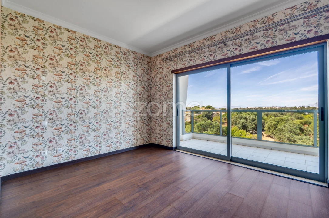 Apartamento T2 para Venda em Portimão Foto 19