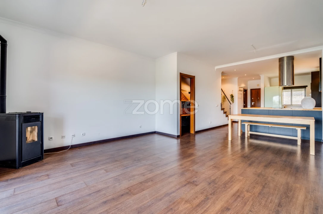 Apartamento T2 para Venda em Portimão Foto 8
