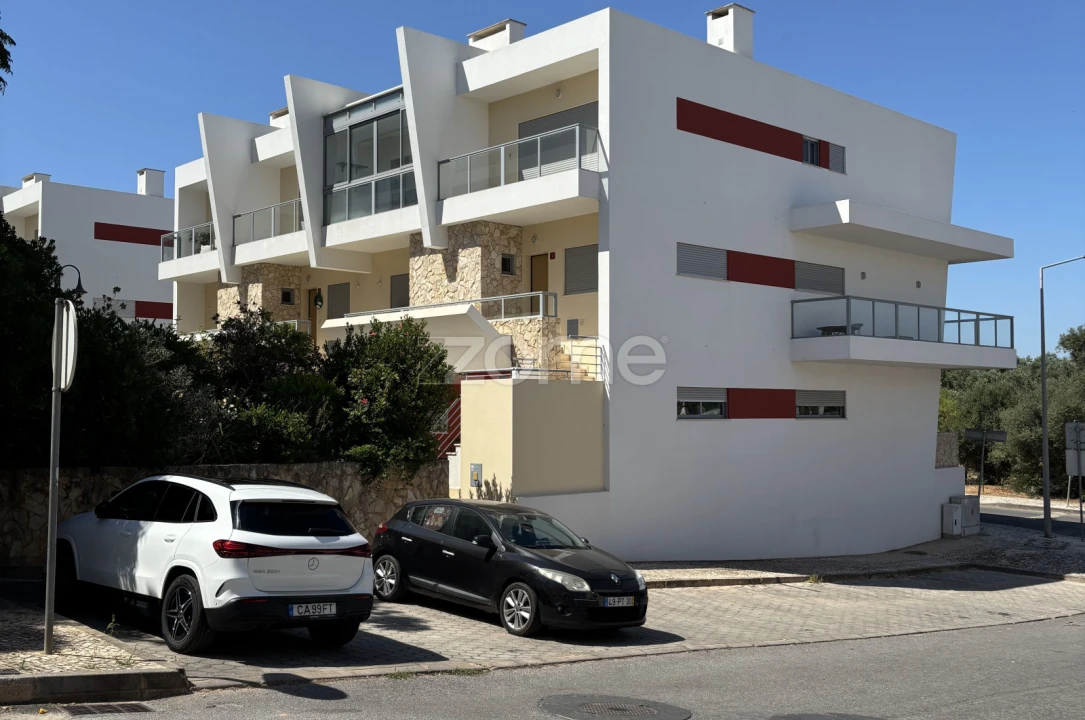 Apartamento T2 para Venda em Portimão Foto 2