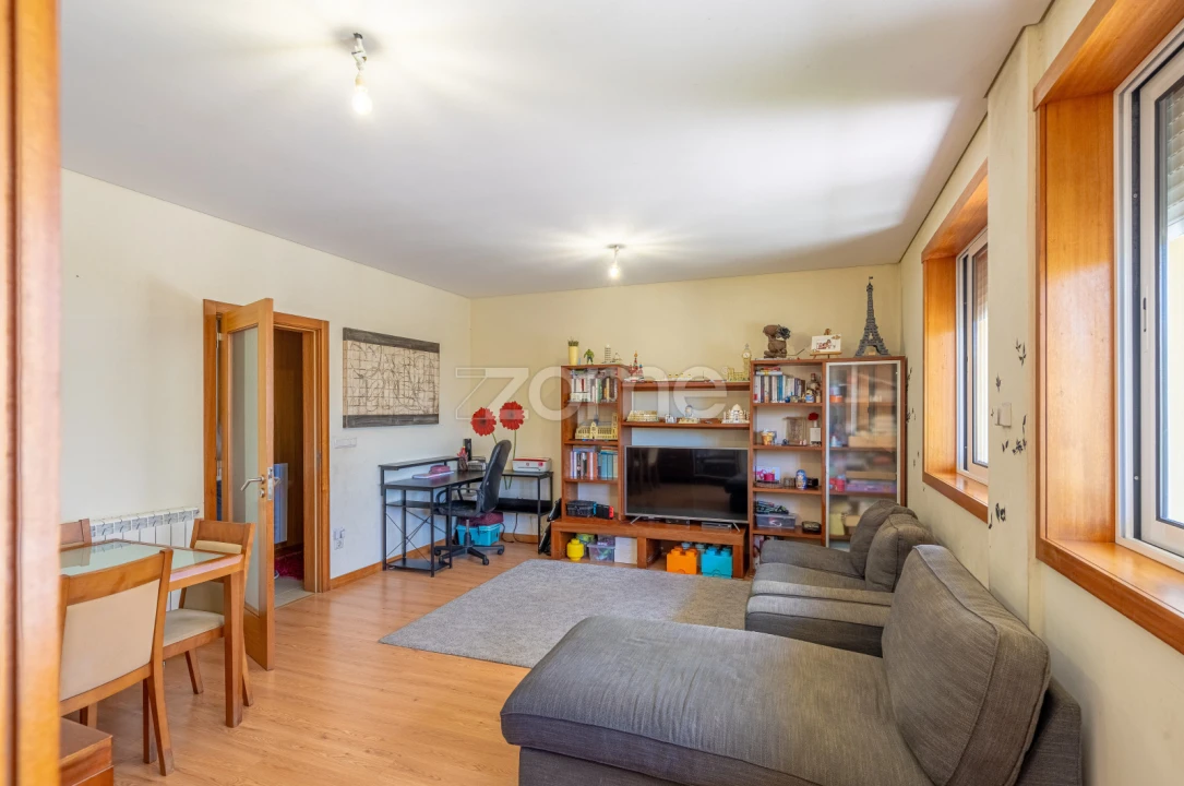 Apartamento T2 para Venda em Areosa Foto 2