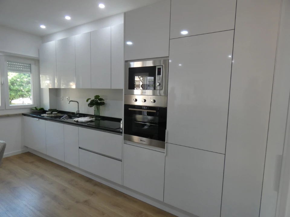 Apartamento T3 para Venda em Benfica Foto 2