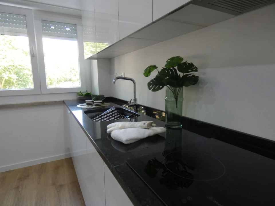 Apartamento T3 para Venda em Benfica Foto 5