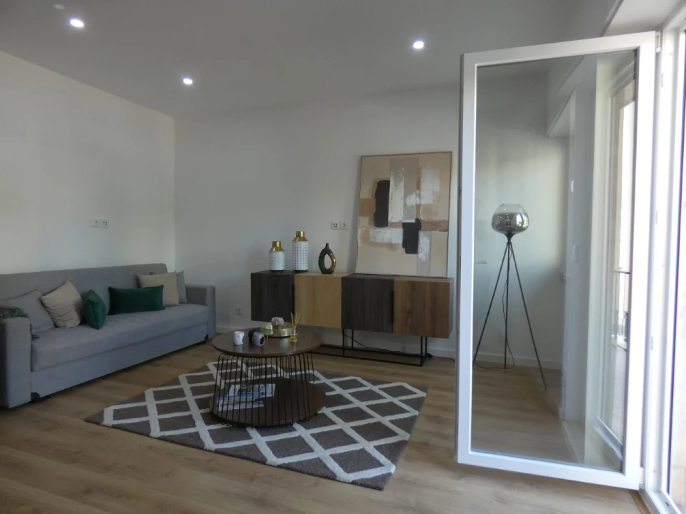 Apartamento T3 para Venda em Benfica Foto 7