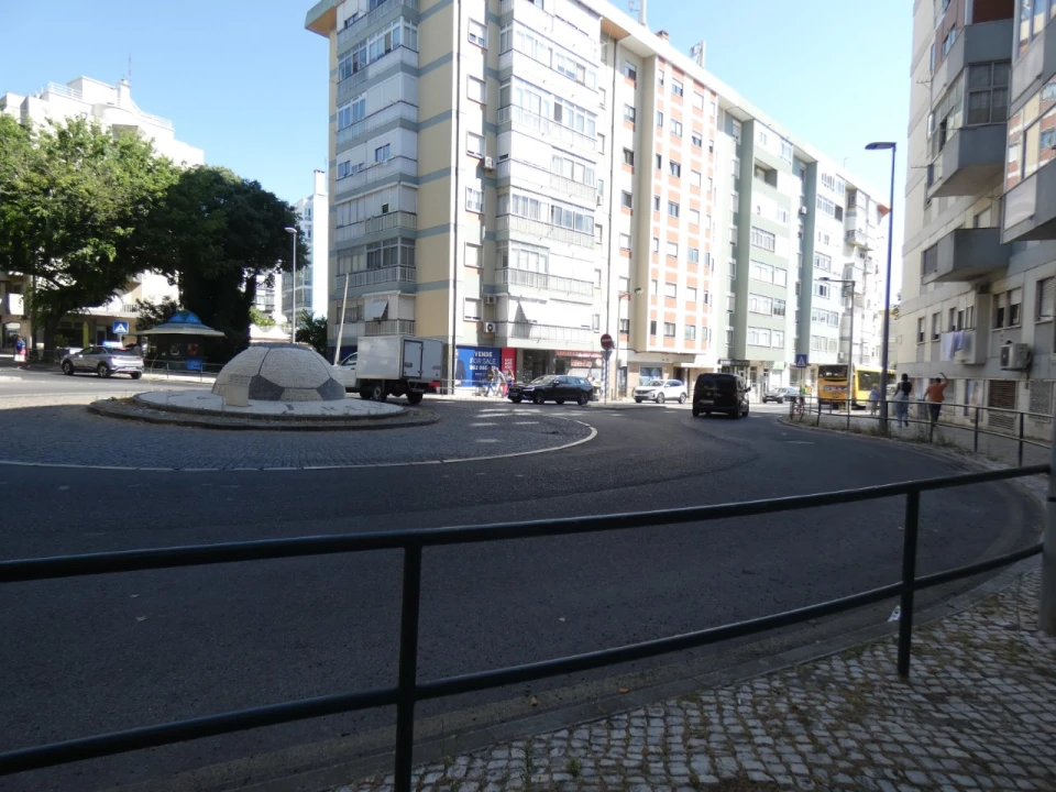 Apartamento T3 para Venda em Benfica Foto 28