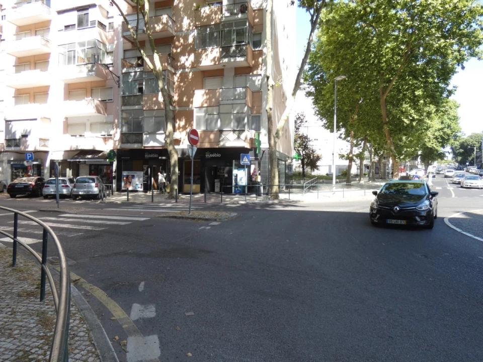 Apartamento T3 para Venda em Benfica Foto 30