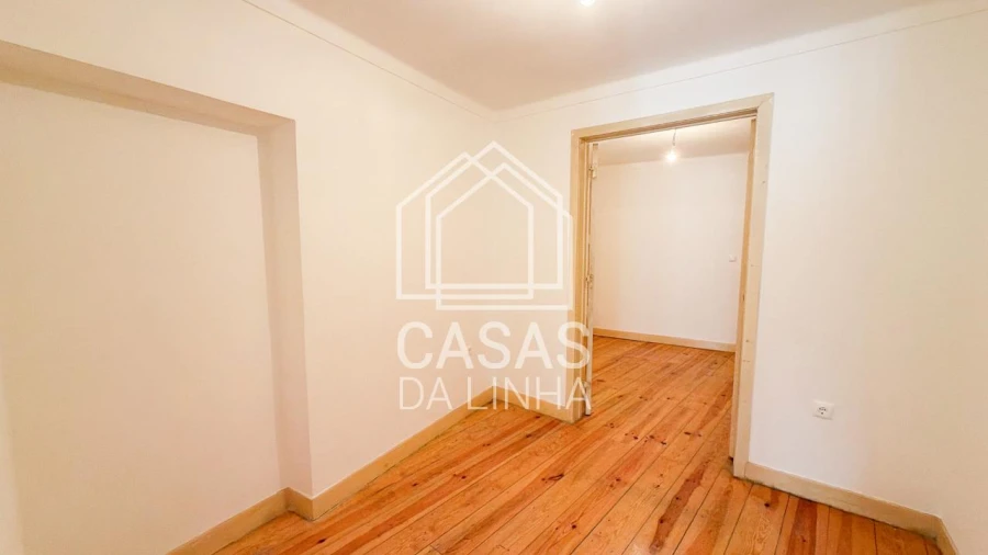 Apartamento T2 para Venda em Misericórdia Foto 10
