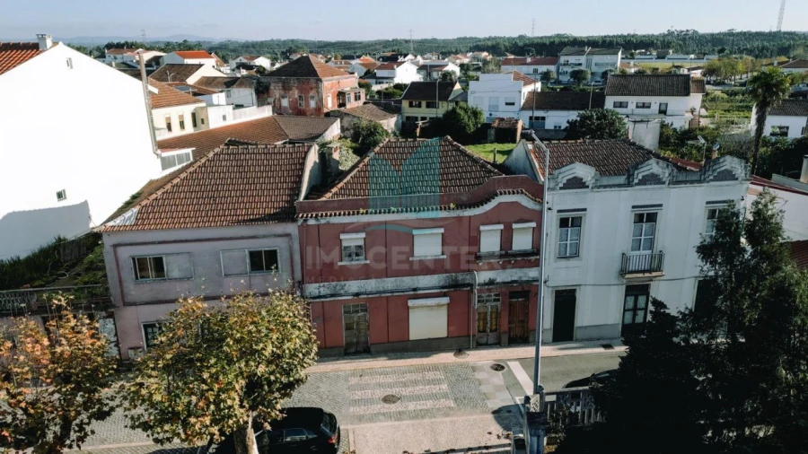 Moradia T4 para Venda em Paião Foto 3