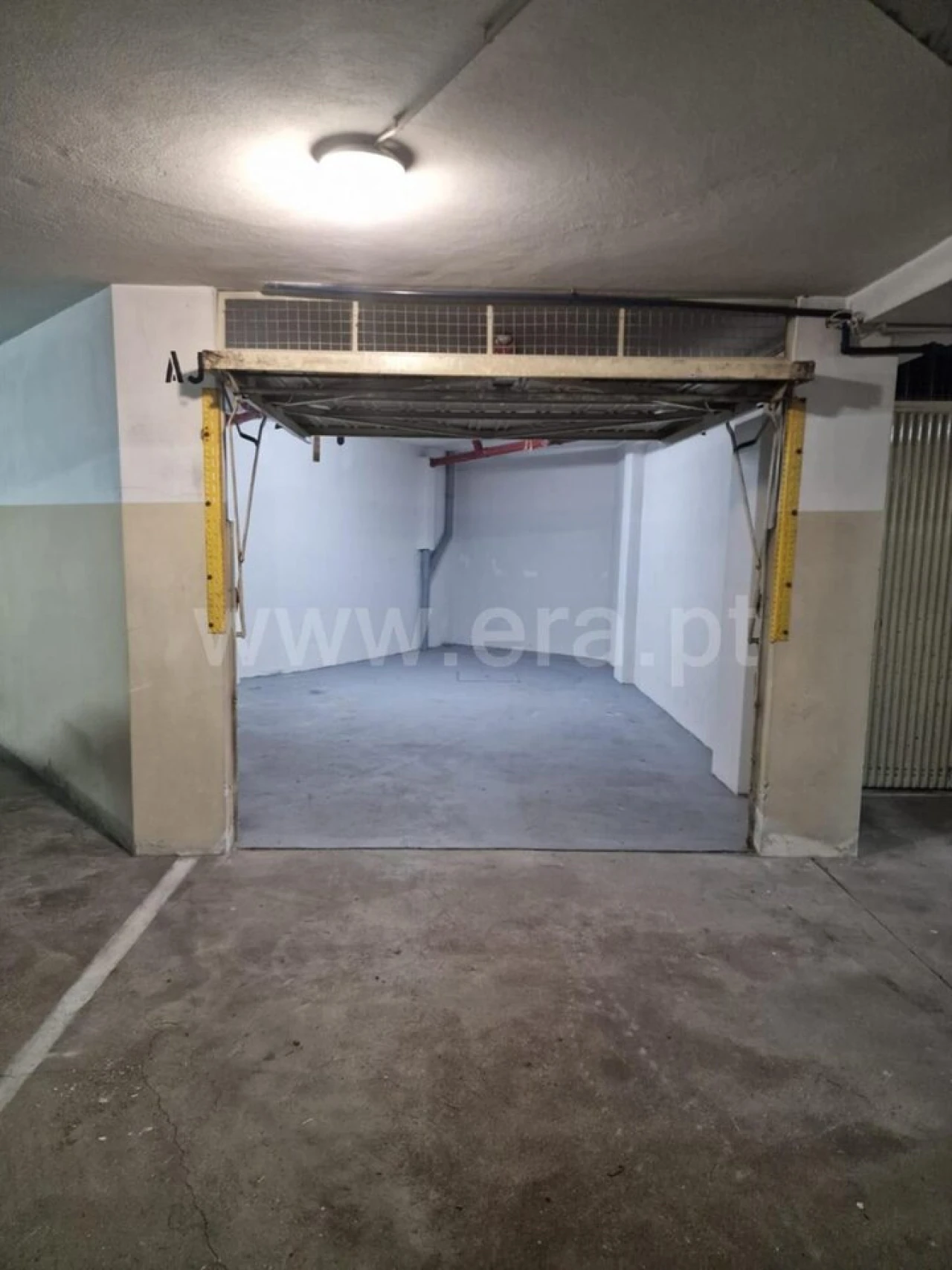 Garagem para Venda em Gulpilhares e Valadares Foto 3
