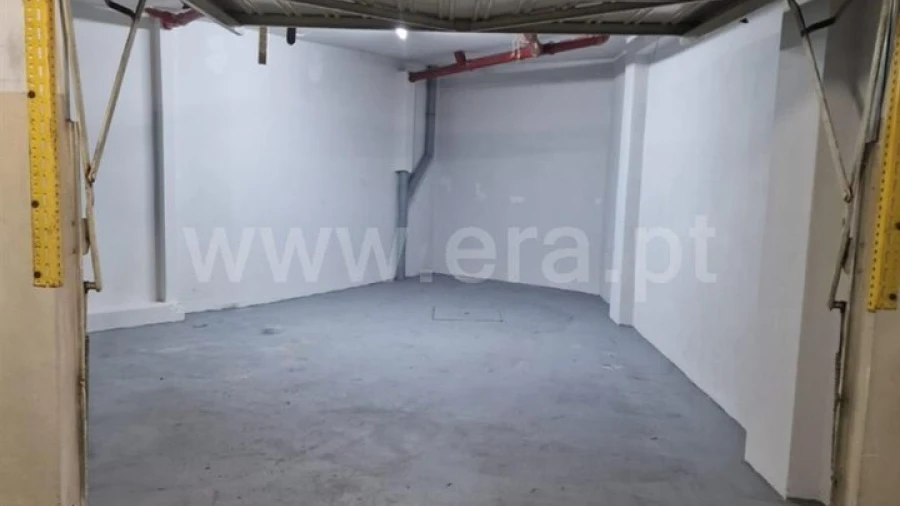 Garagem para Venda em Mafamude e Vilar do Paraíso