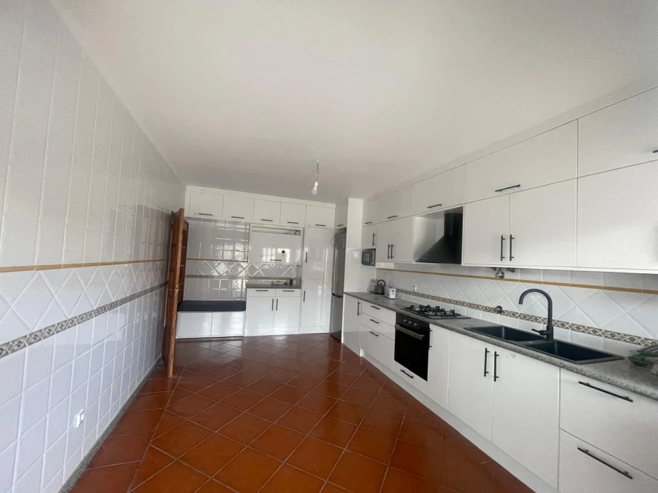 Moradia T4 para Venda em São João Baptista Foto 29