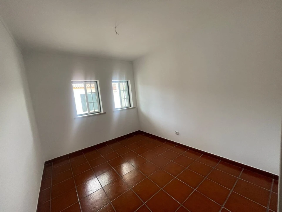 Moradia T4 para Venda em São João Baptista Foto 34