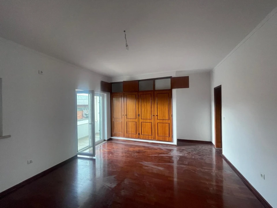 Moradia T4 para Venda em São João Baptista Foto 47
