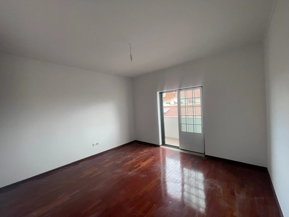 Moradia T4 para Venda em São João Baptista Foto 55