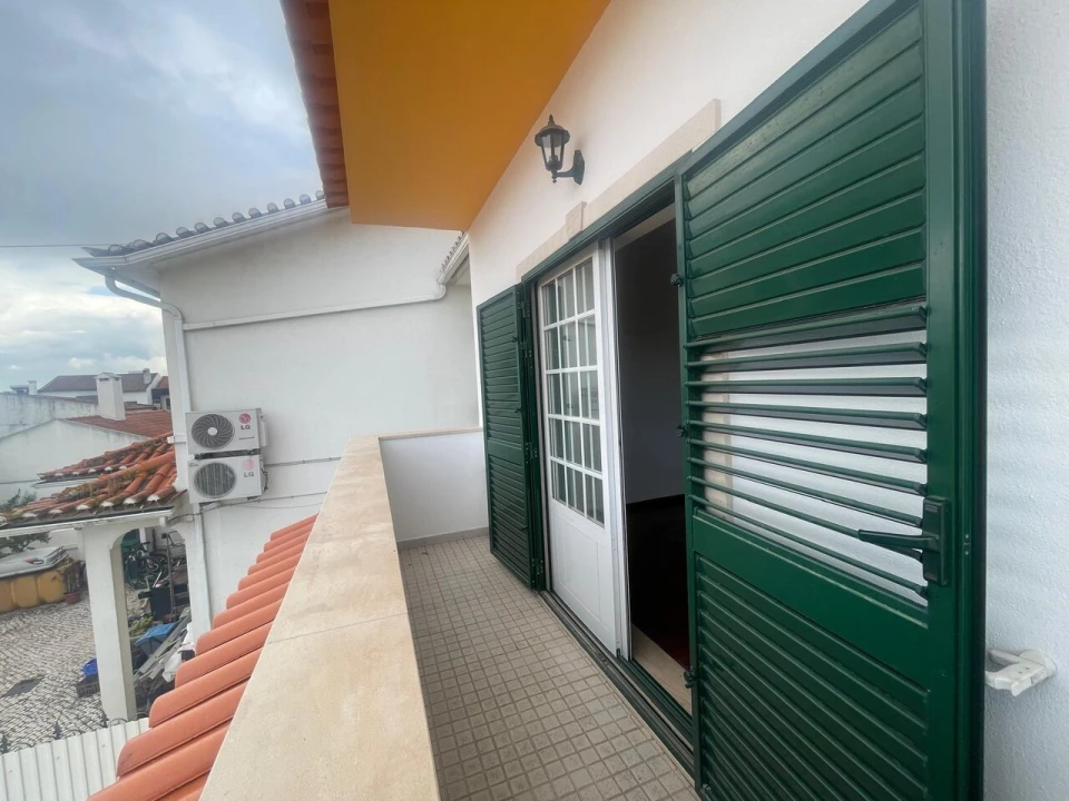 Moradia T4 para Venda em São João Baptista Foto 57