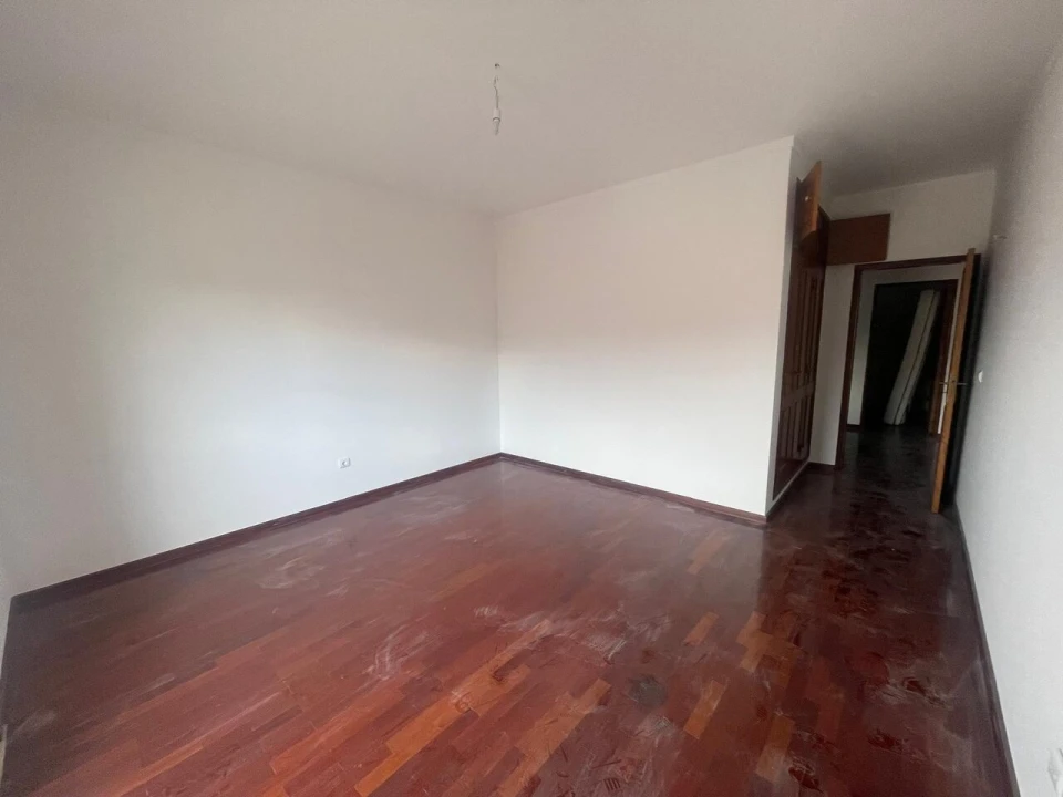 Moradia T4 para Venda em São João Baptista Foto 58