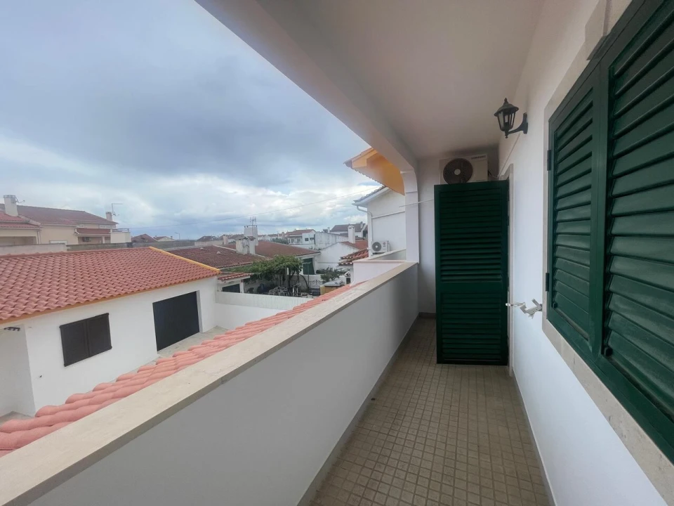 Moradia T4 para Venda em São João Baptista Foto 59