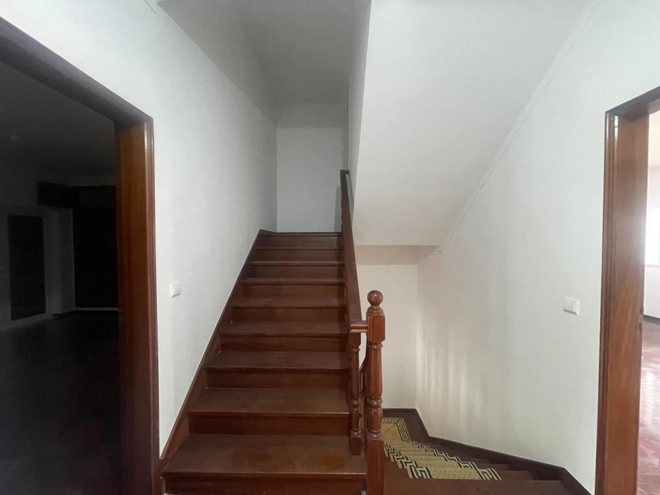 Moradia T4 para Venda em São João Baptista Foto 73