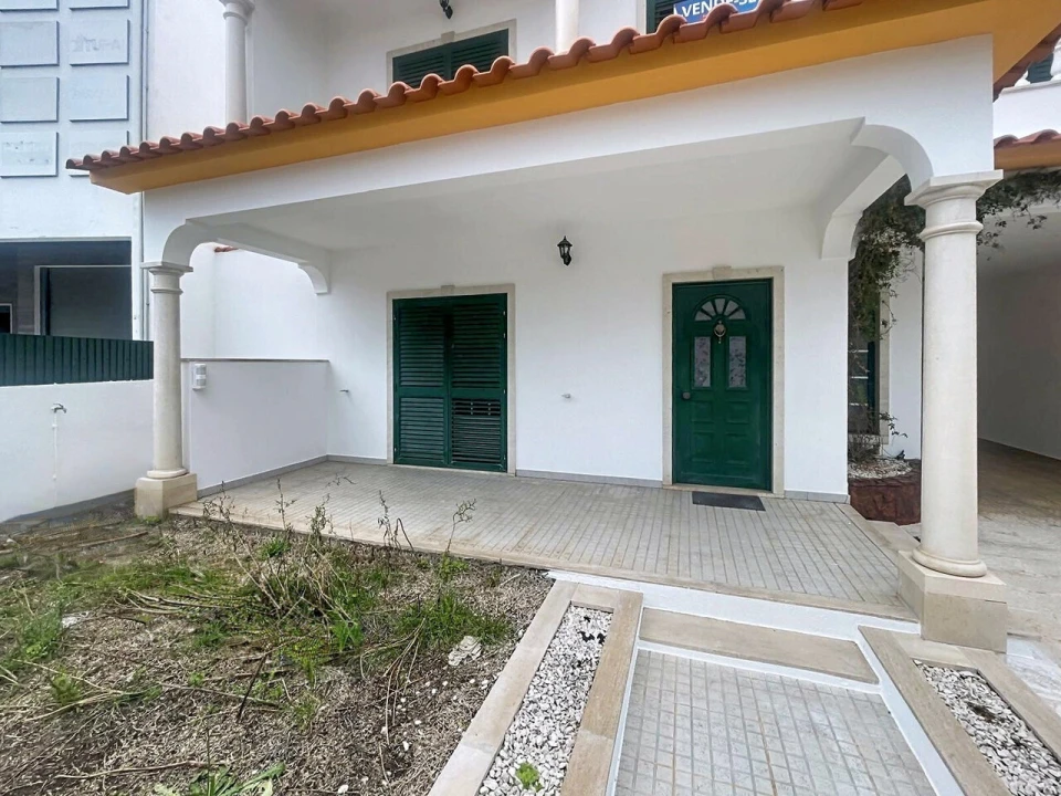 Moradia T4 para Venda em São João Baptista Foto 6