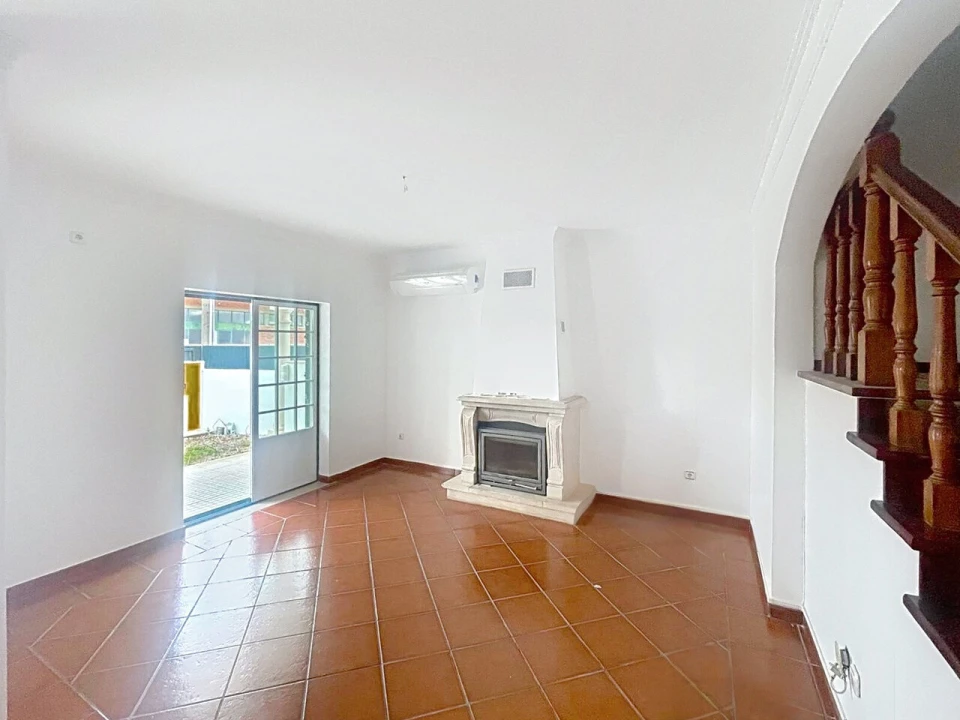 Moradia T4 para Venda em São João Baptista Foto 15