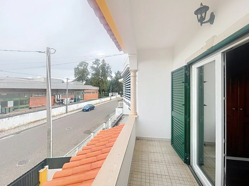 Moradia T4 para Venda em São João Baptista Foto 45