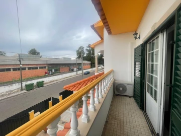 Moradia T4 para Venda em São João Baptista