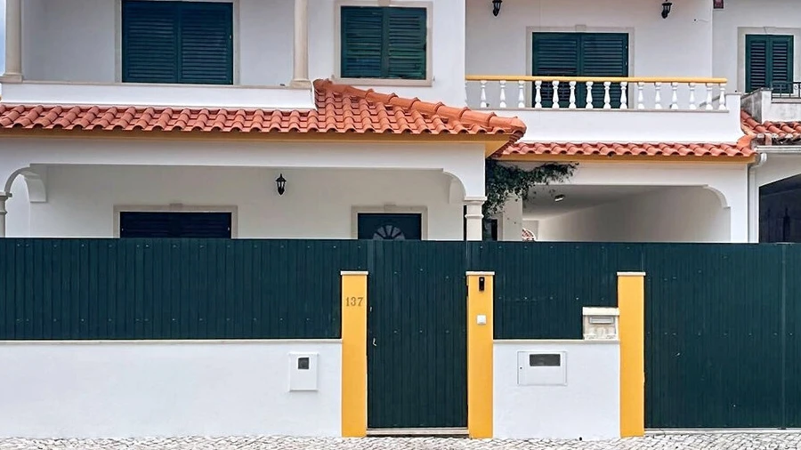 Moradia T5 para Venda em São João Baptista