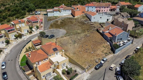 Terreno para Venda em Almargem do Bispo, Pêro Pinheiro e Montelavar